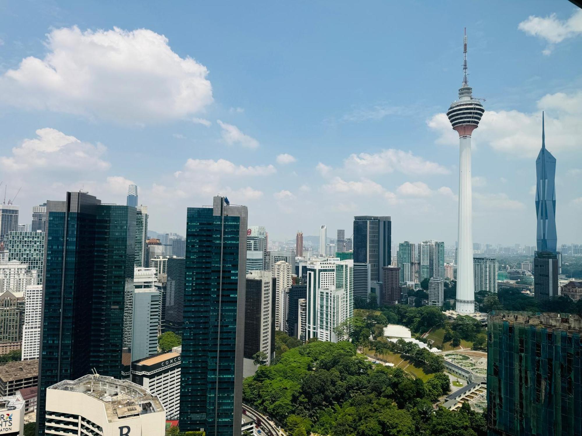 Platinum Klcc By Rainbow Suites Куала-Лумпур Экстерьер фото